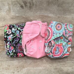 Lalabye Baby, NEWBORN size cloth diapers reusable. Hook and Loop *USED*